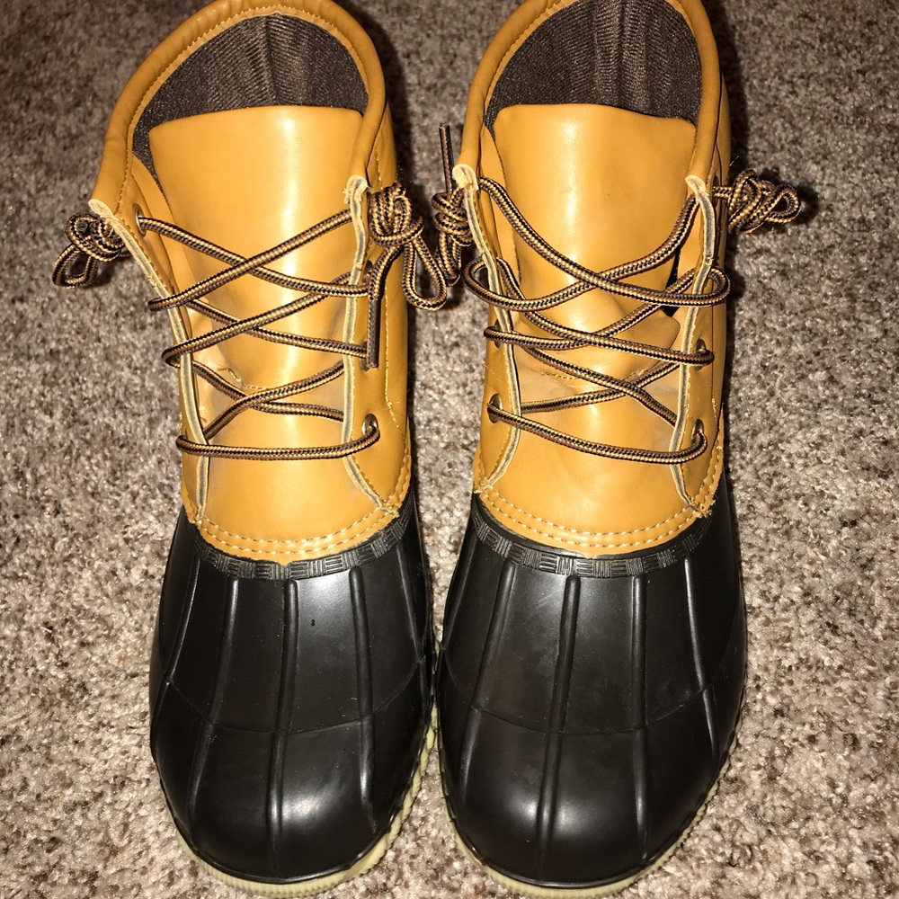 Women's duck boots